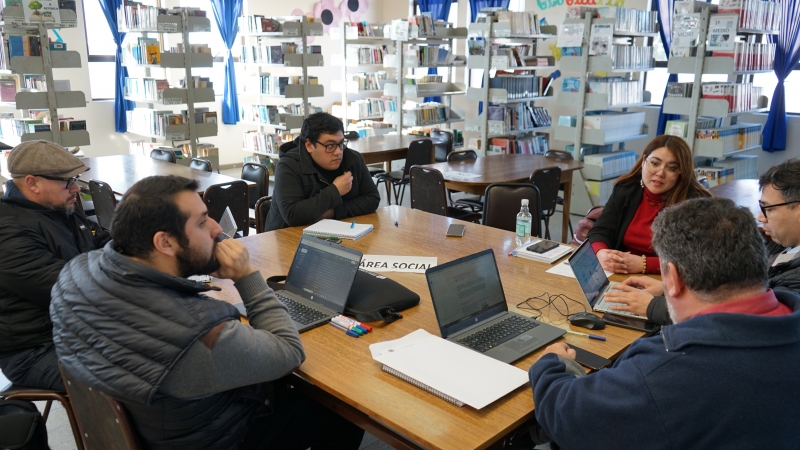 Se implementan las Comunidades de Aprendizaje Profesional
