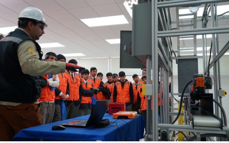 Alumnos del Cuarto Medio E visitaron al CEDUC UCN Coquimbo